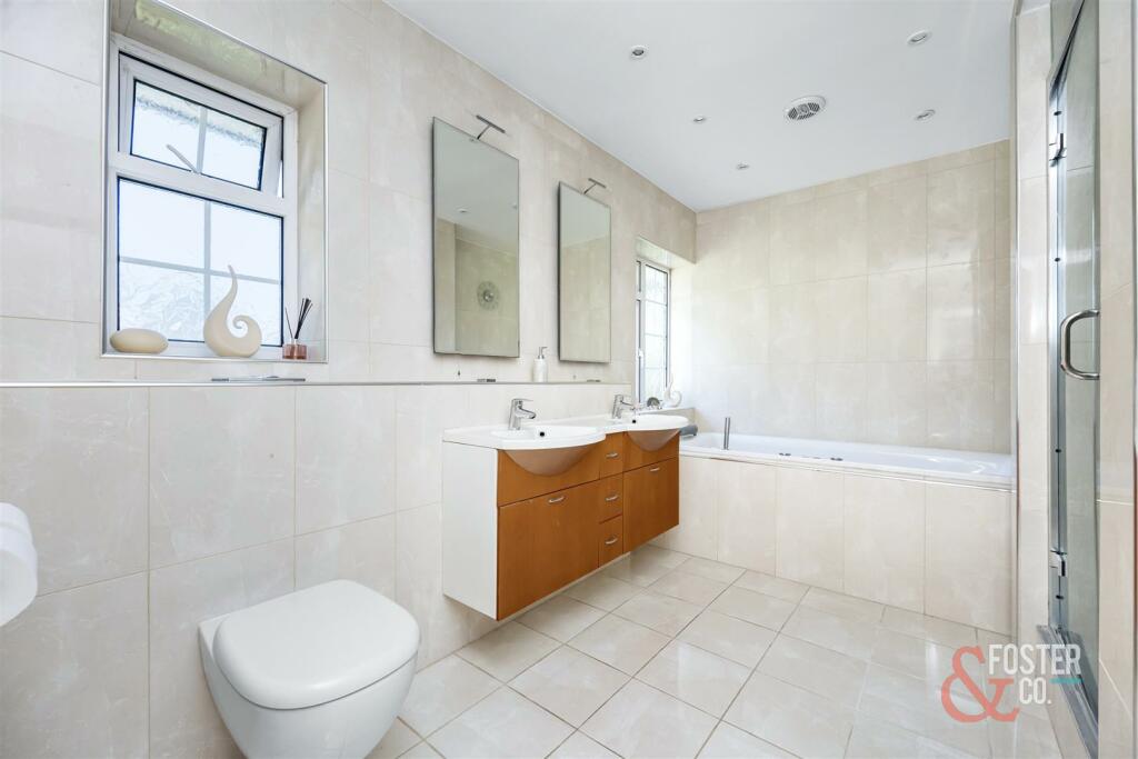 Woodland Drive 9-028.jpg