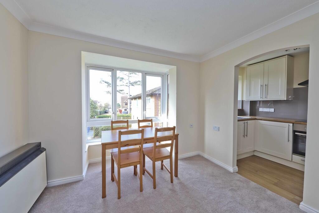 16 Maple Court (5...