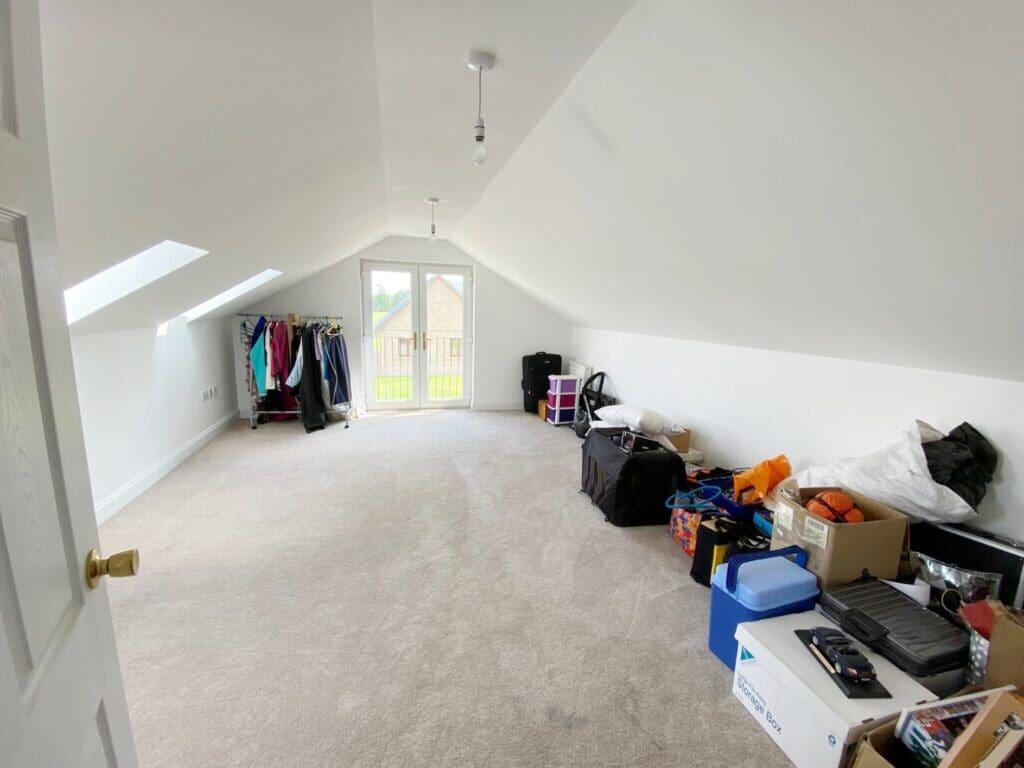 BEDROOM 4