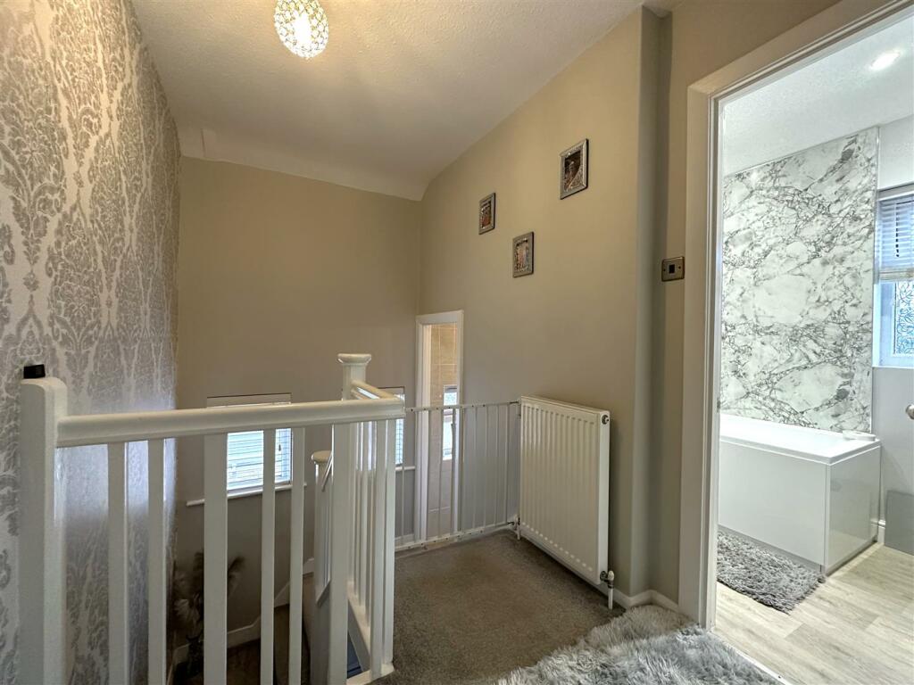 First Floor Landing 137