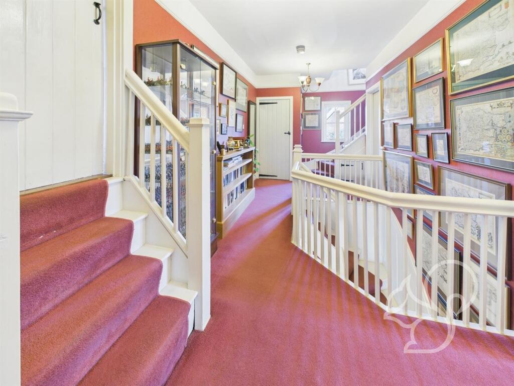 1st Floor Landing