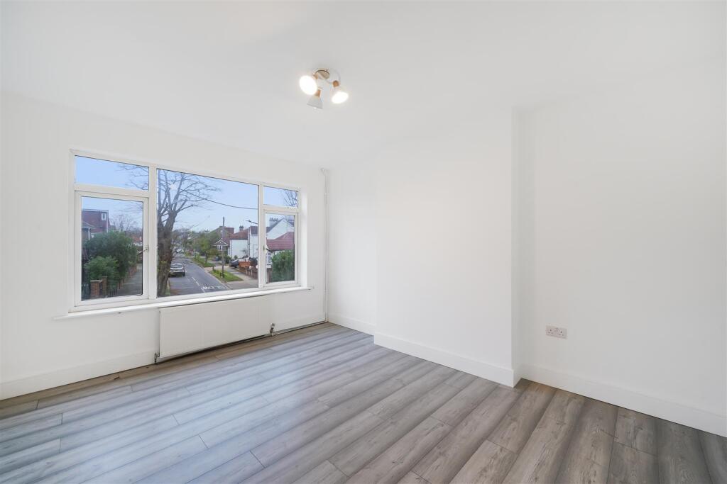 2 Richards Court, Charterhouse Avenue - jbF3j4uAz3