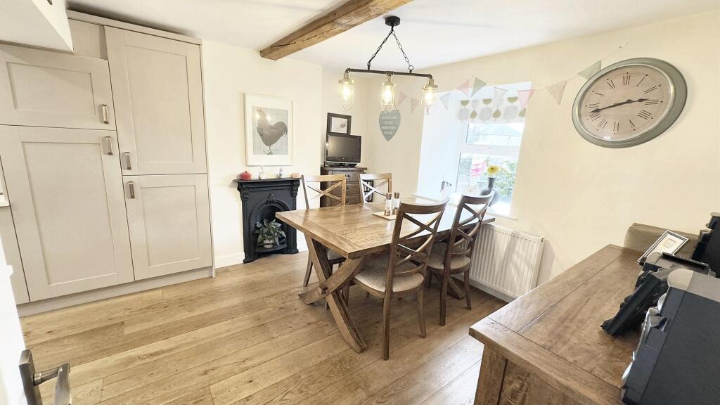 OPEN PLAN DINING KITCHEN