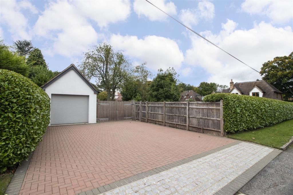 Detached Garaging.jpg