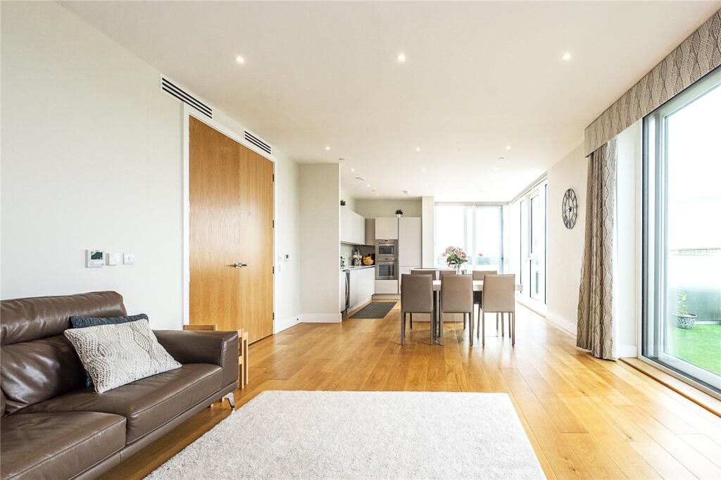 Living/Kitchen