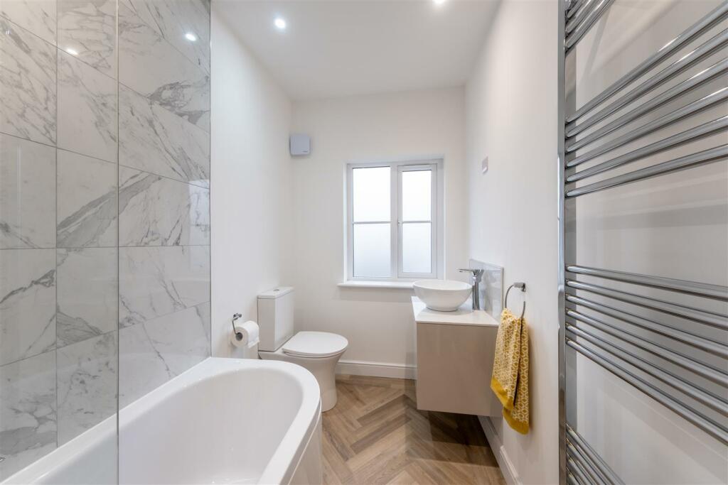 2 Coronation Terrace-031.jpg