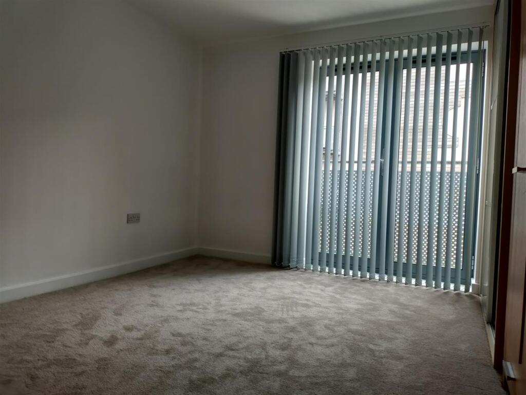 Main bedroom.jpg