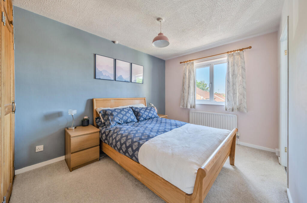 1297011-38-682eff...