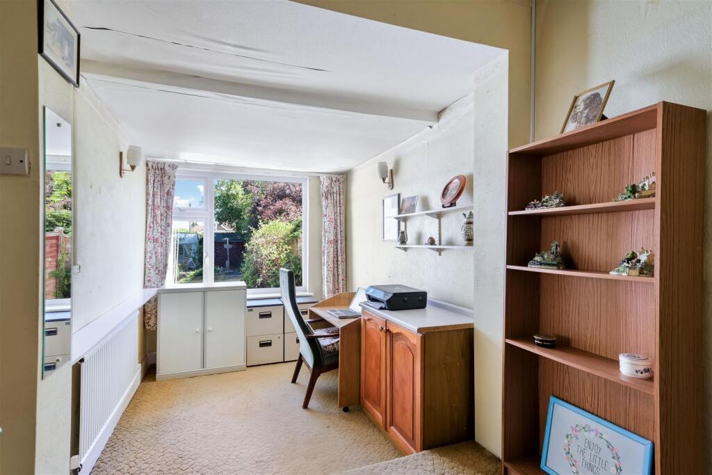 AMIS AVENUE,  (14 FROM 24)-11.jpg