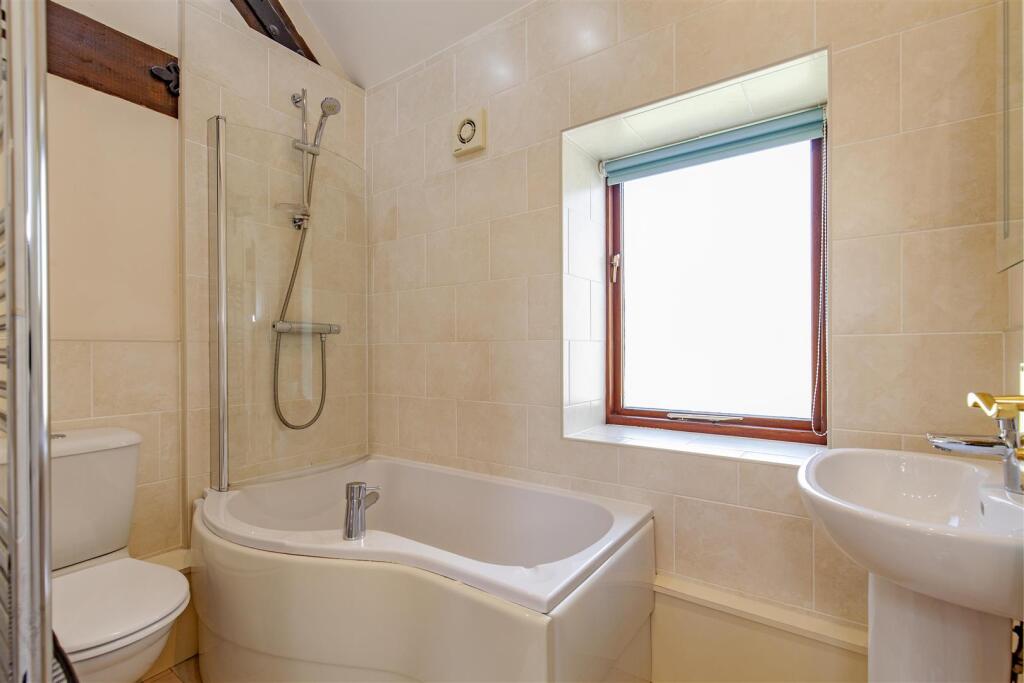 Bathroom-1.jpg
