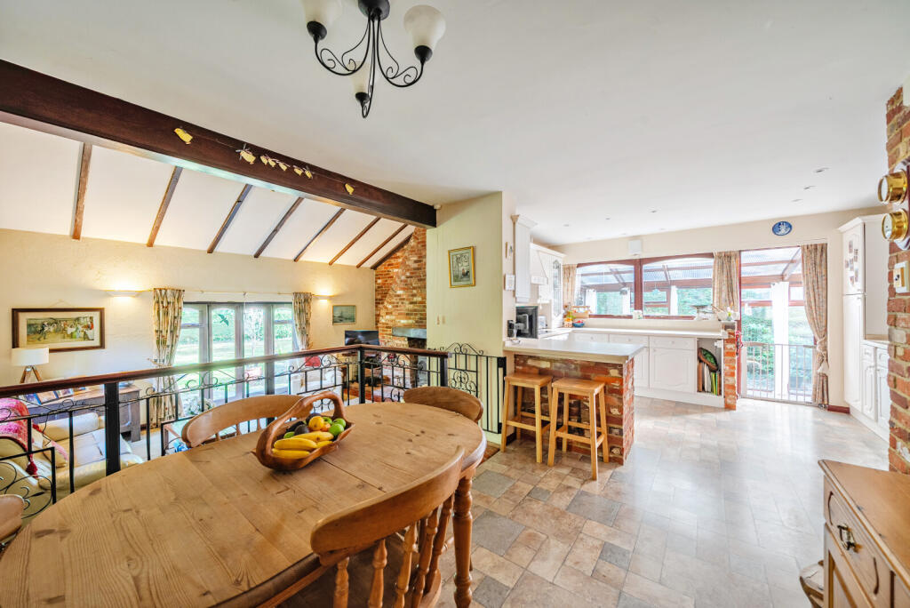 1346750-13-68b9bf...