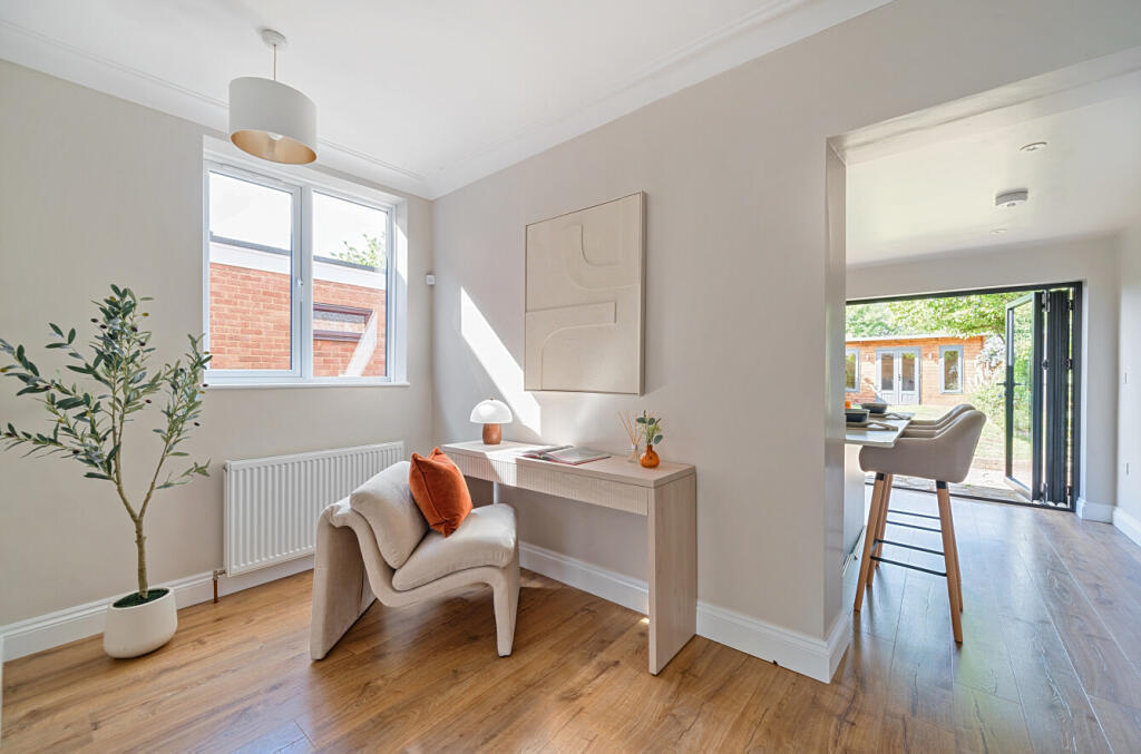 24-681b39d087fd7-...