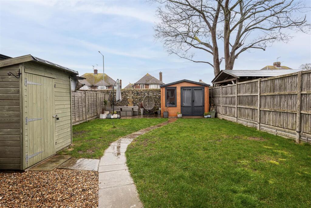 3 bedroom home for sale in Alicia Avenue Margate b