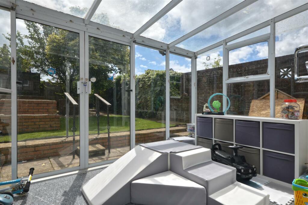 Lean to / Conservatory