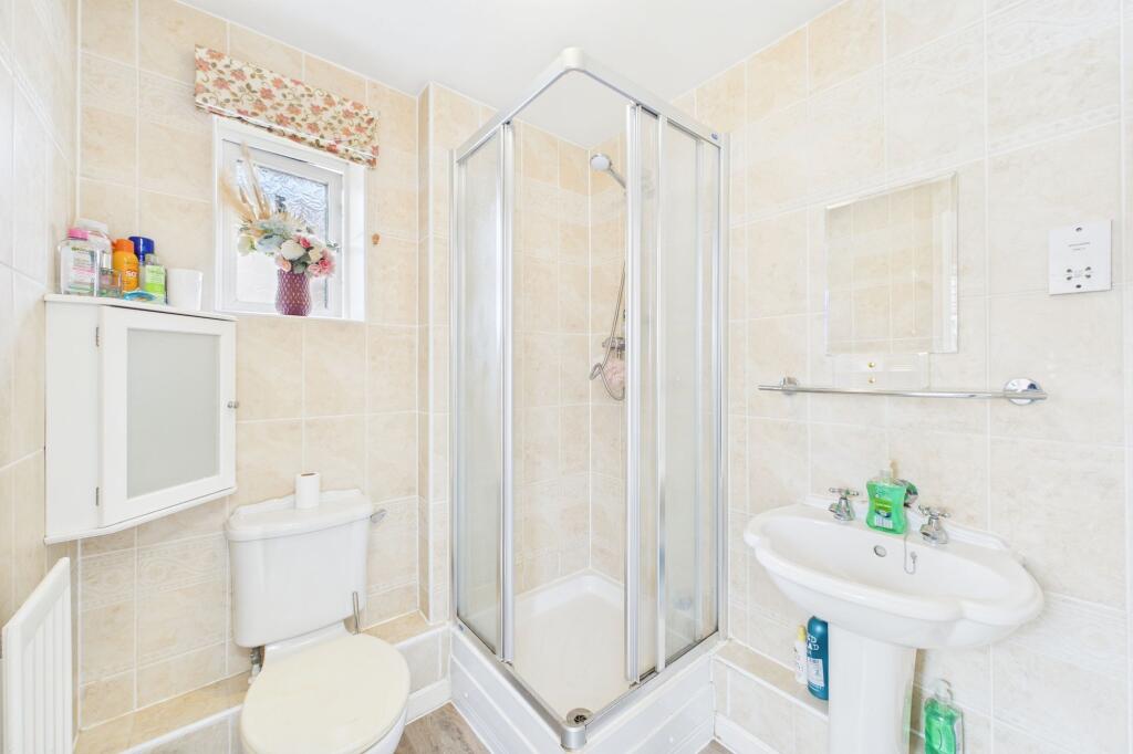 En-Suite 1