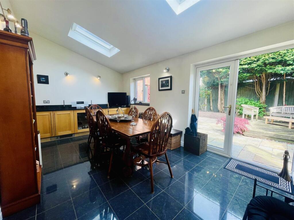 Open Plan Kitchen/Dining Room