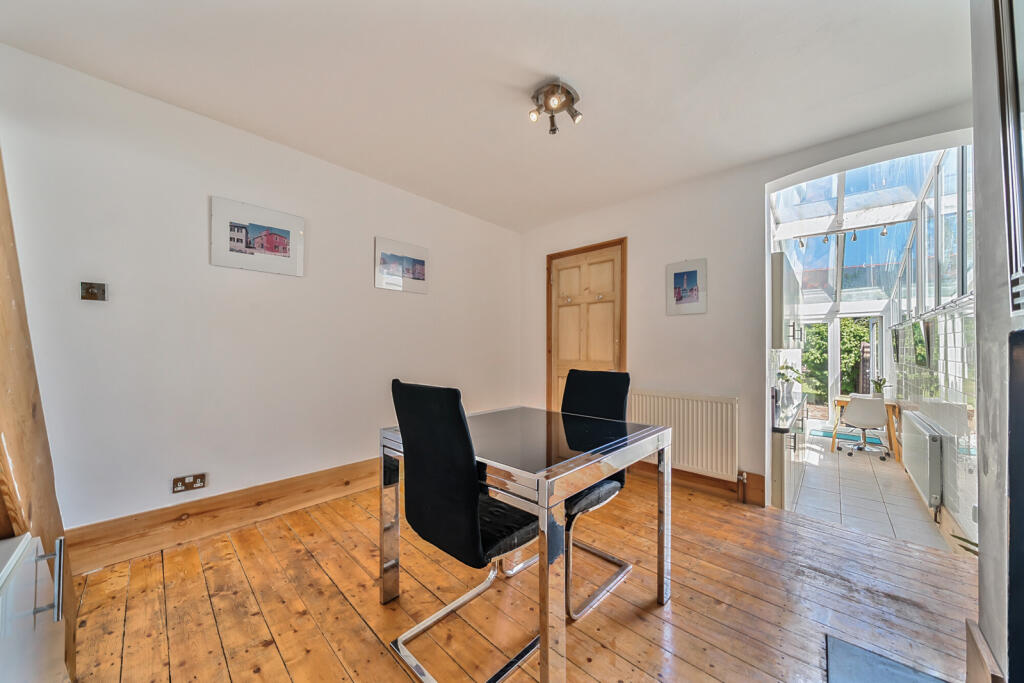 14-6823703da5f44-...