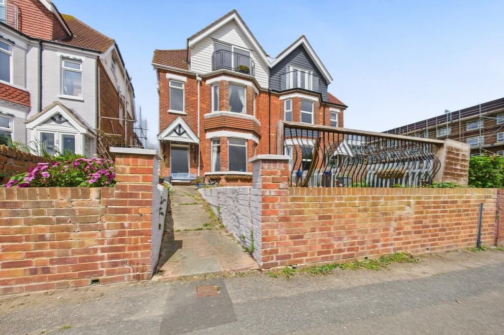 CAM01085G0-PR0553...