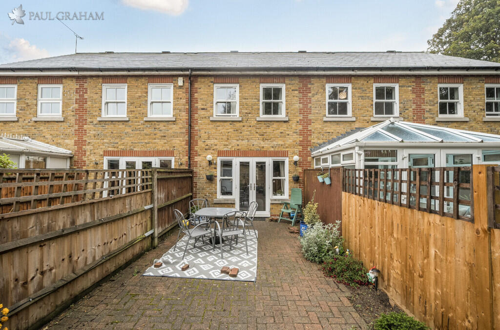 6b256617-3374-46e...