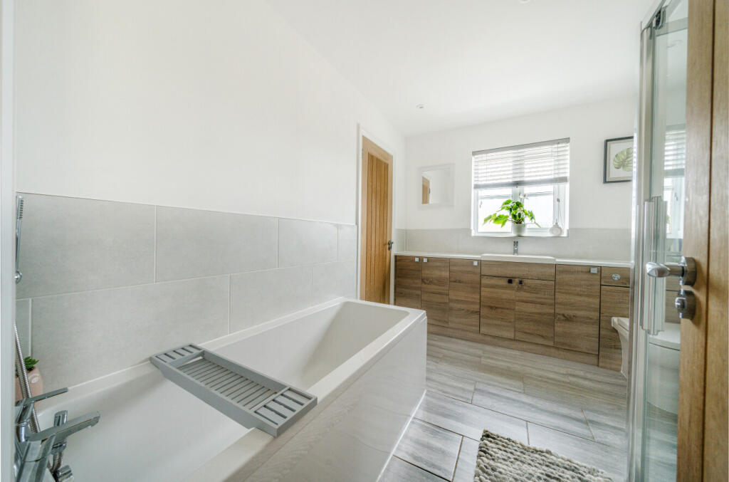 1302998-14-68402c...