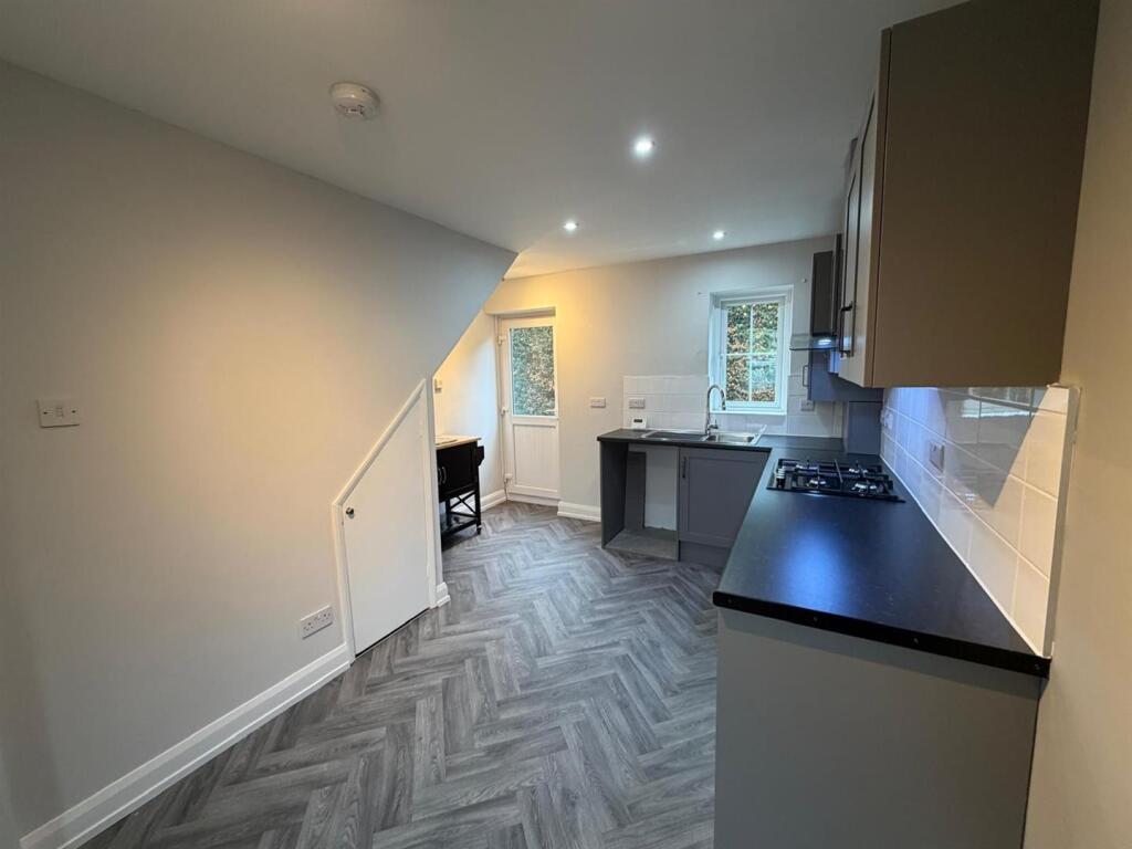 18 airedale mews 16.jpg