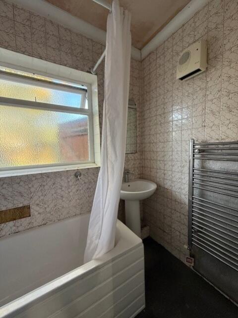 Bathroom2