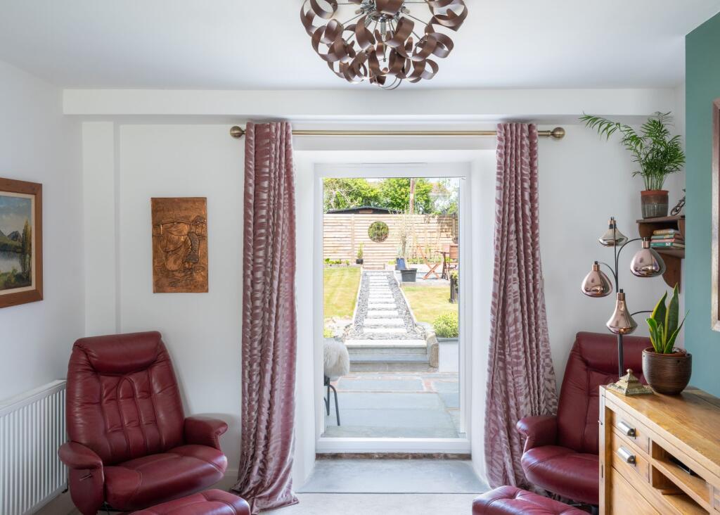 6825fe2b36598_Hill View-19