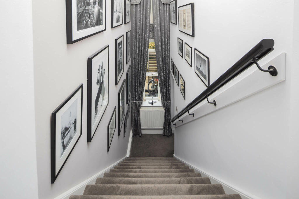 The penthouse, the Ryddings Birtle Road BL9 6UT-00