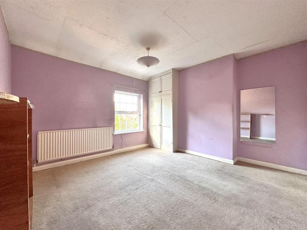 Second Bedroom 789