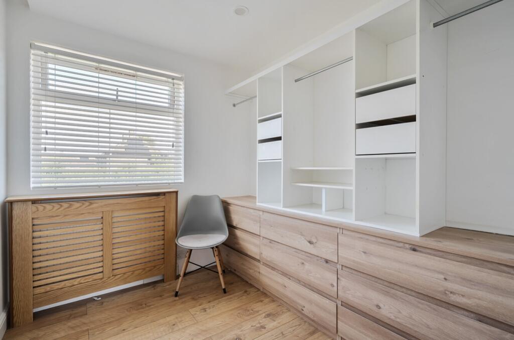 1333889-10-6890f138c16e6