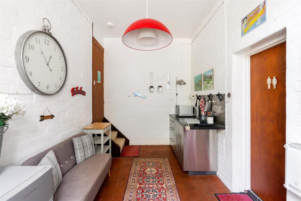 96431_Broadlands 3 Hill Wootton Road Leek Wootton 