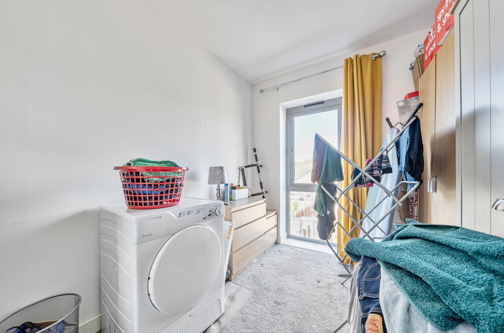 1320274-10-686d46...