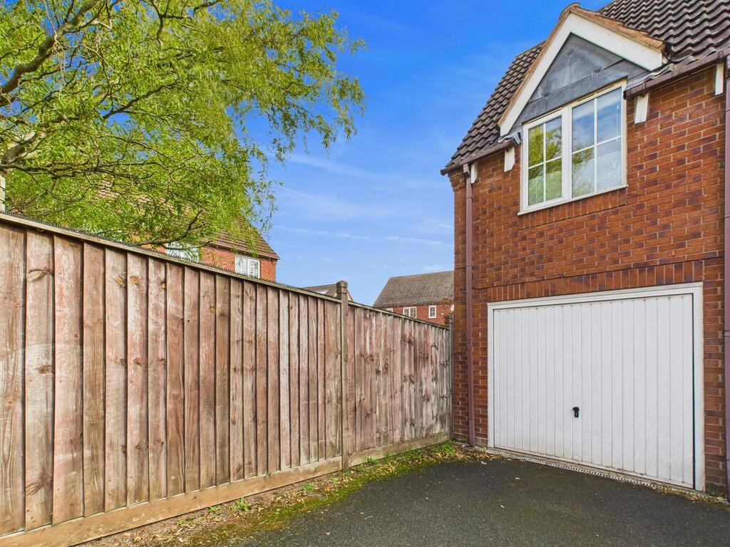 CAM03830G0-PR0222...