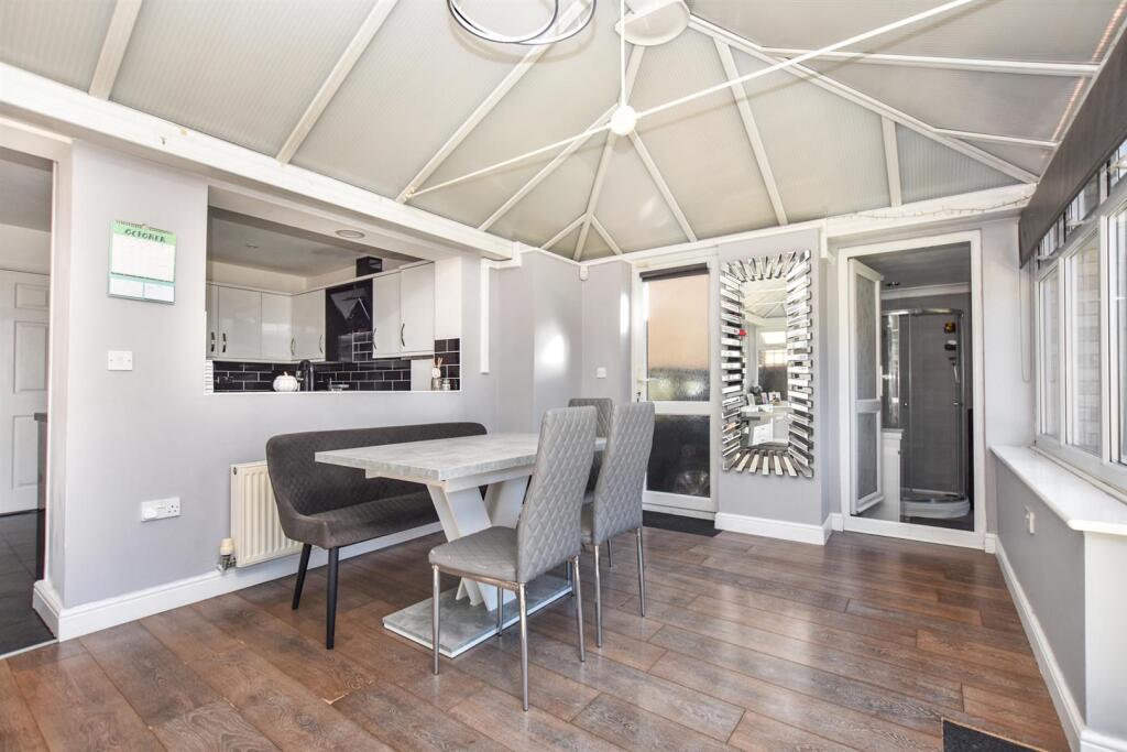 Family Room/Dining Room