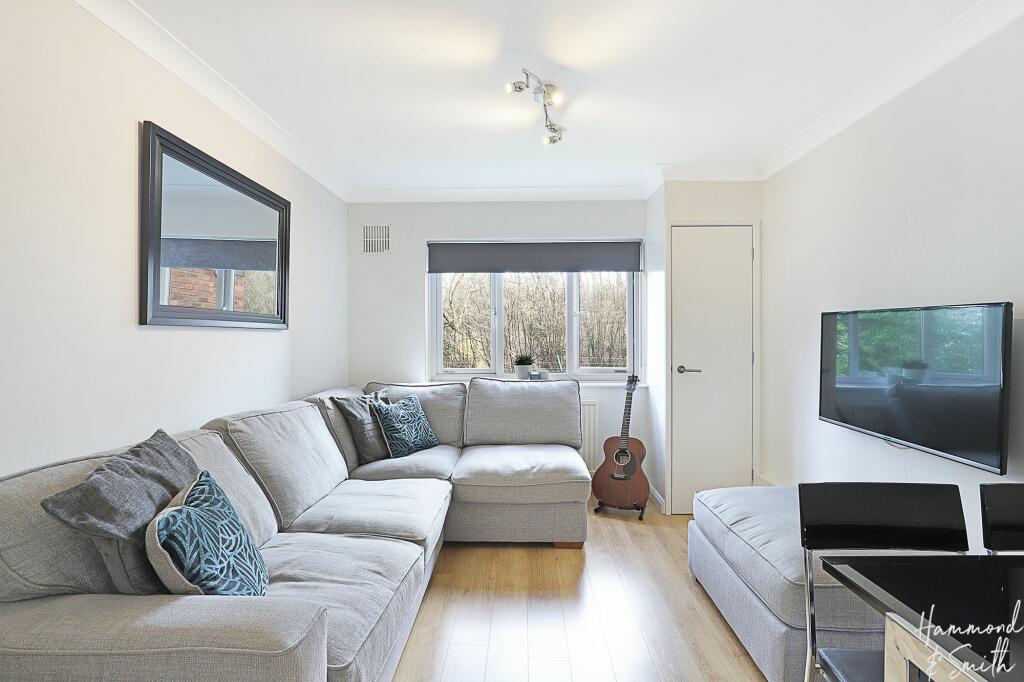 KITCHEN/LOUNGE/DINER