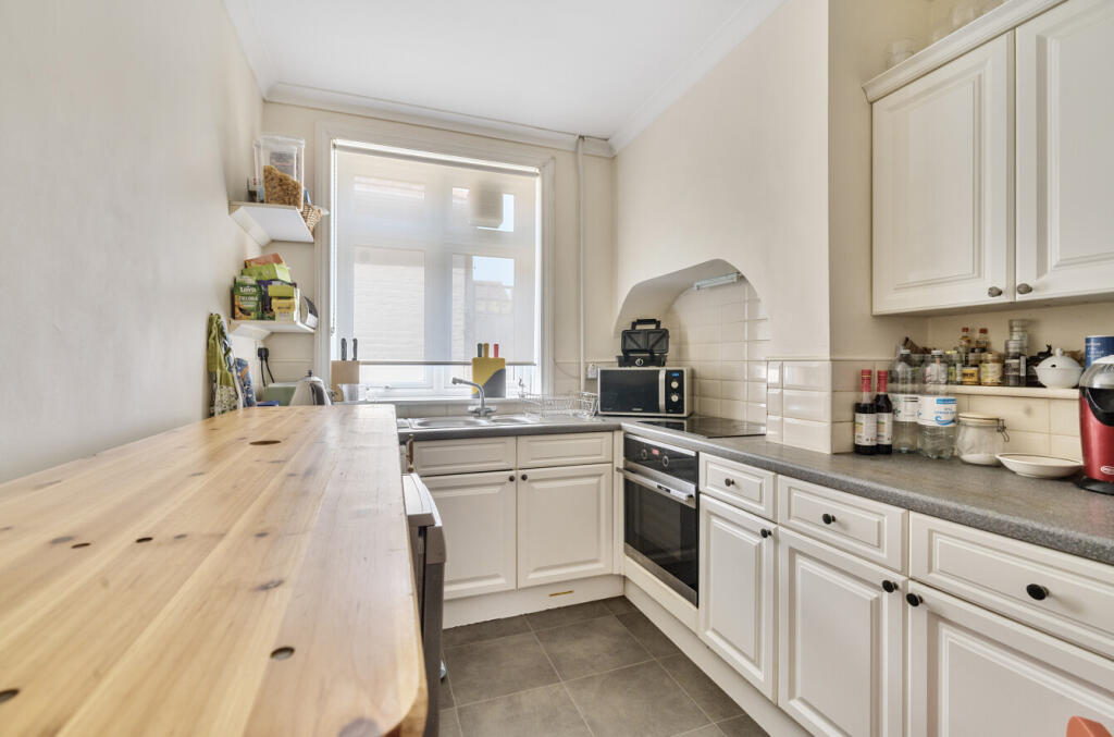 1304032-8-6846da6...