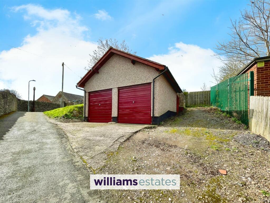 Double Garage &amp; Parking