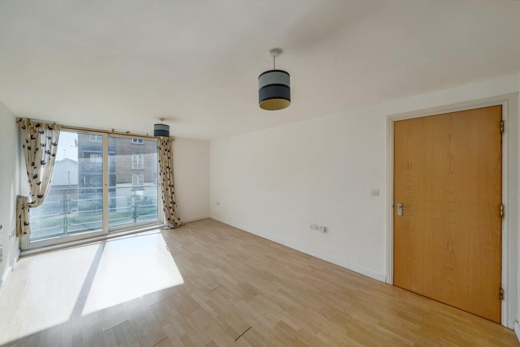 136 Berberis House, High Street, Feltham TW13 4GR