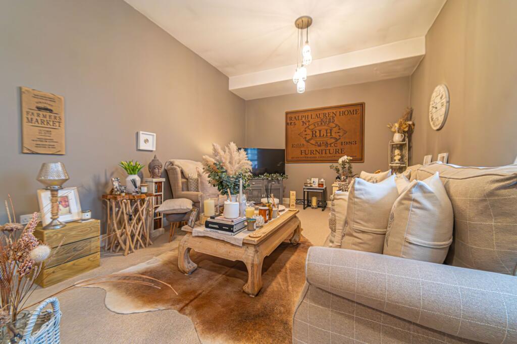 Kitchen/Diner/Lounge