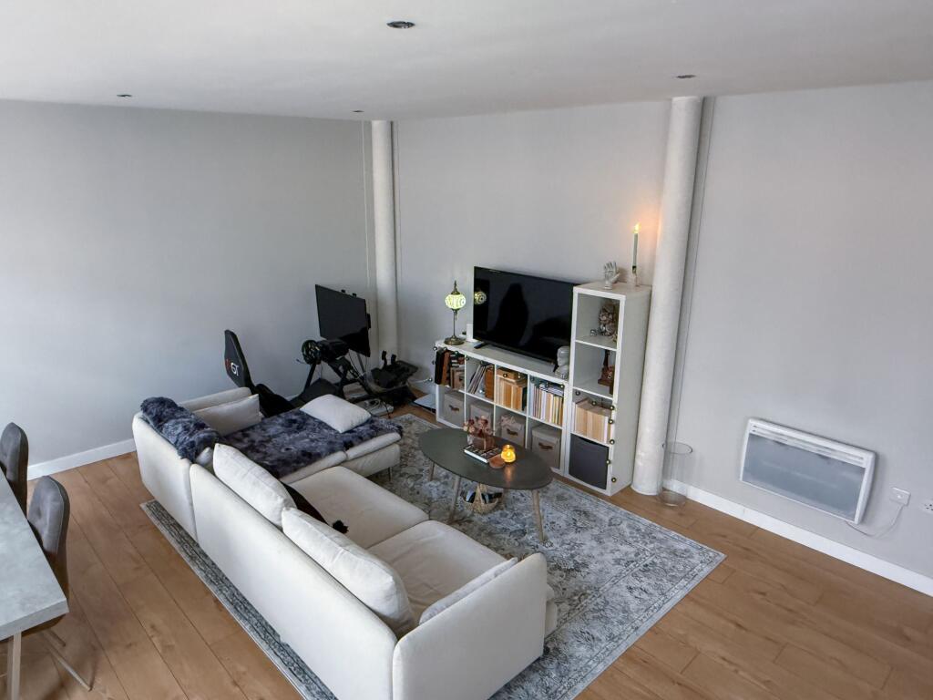 Open Plan Kitchen/Living Area