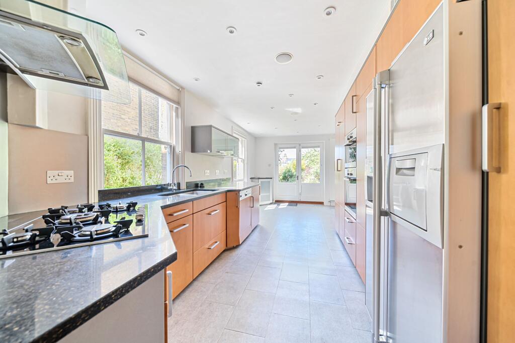 Kitchen/Breakfast Room (1)