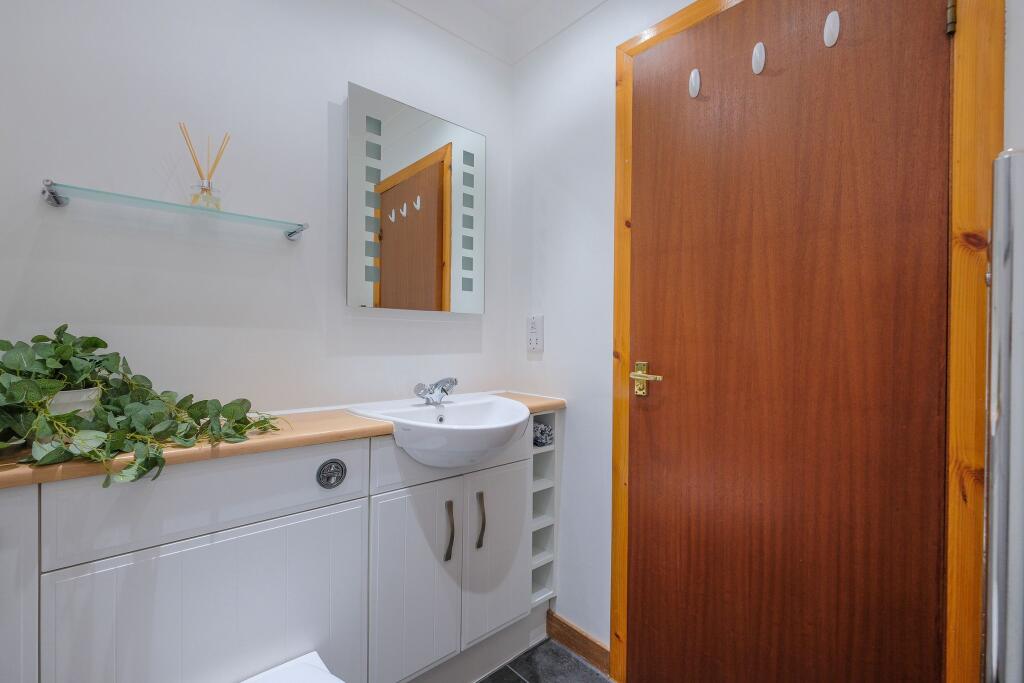 Shower room alternative view