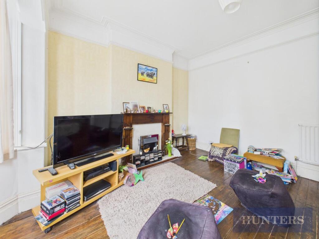 CAM05316G0-PR0162-STILL006.jpg