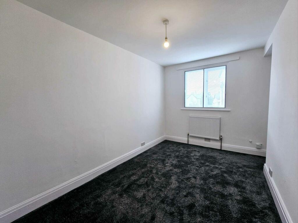 aa919726-fed9-478d-90df-4d882b888f53