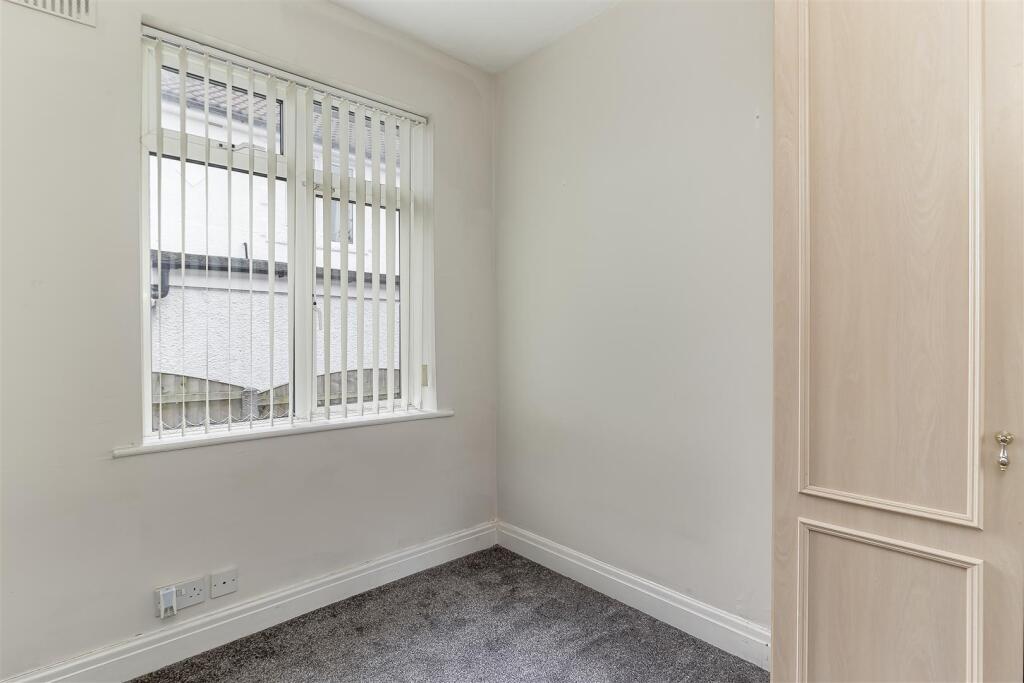 Bedroom 3.jpg