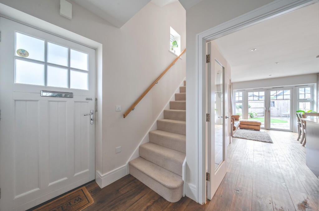 1348480-11-68b876...