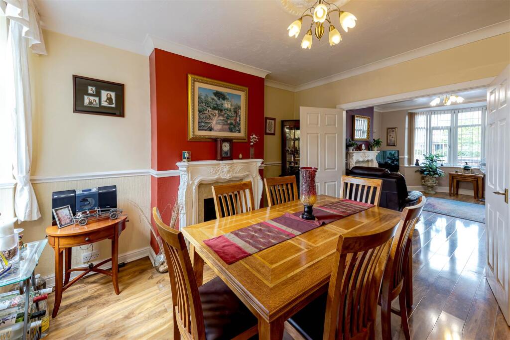 Dining room 1 SAPL7741-20250718-DxO_DeepPRIME XD2s