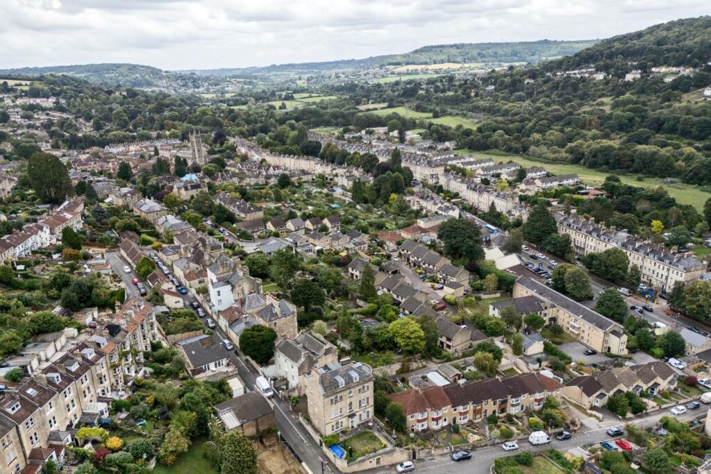 Flat 5, 28, Upper East Hayes Bath, BA1 6LP - Aeria