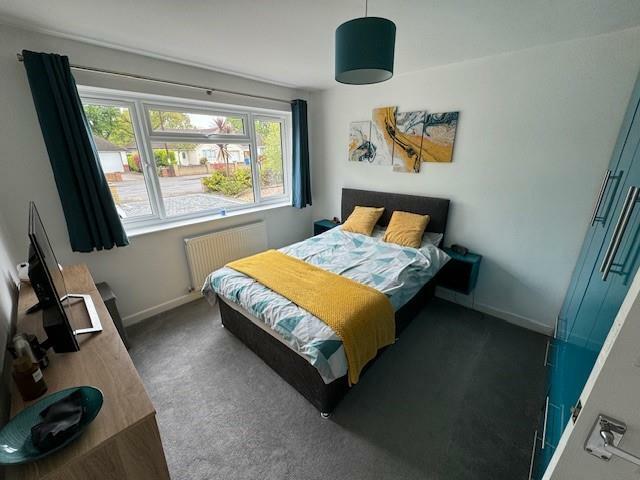 bedroom one.jpg