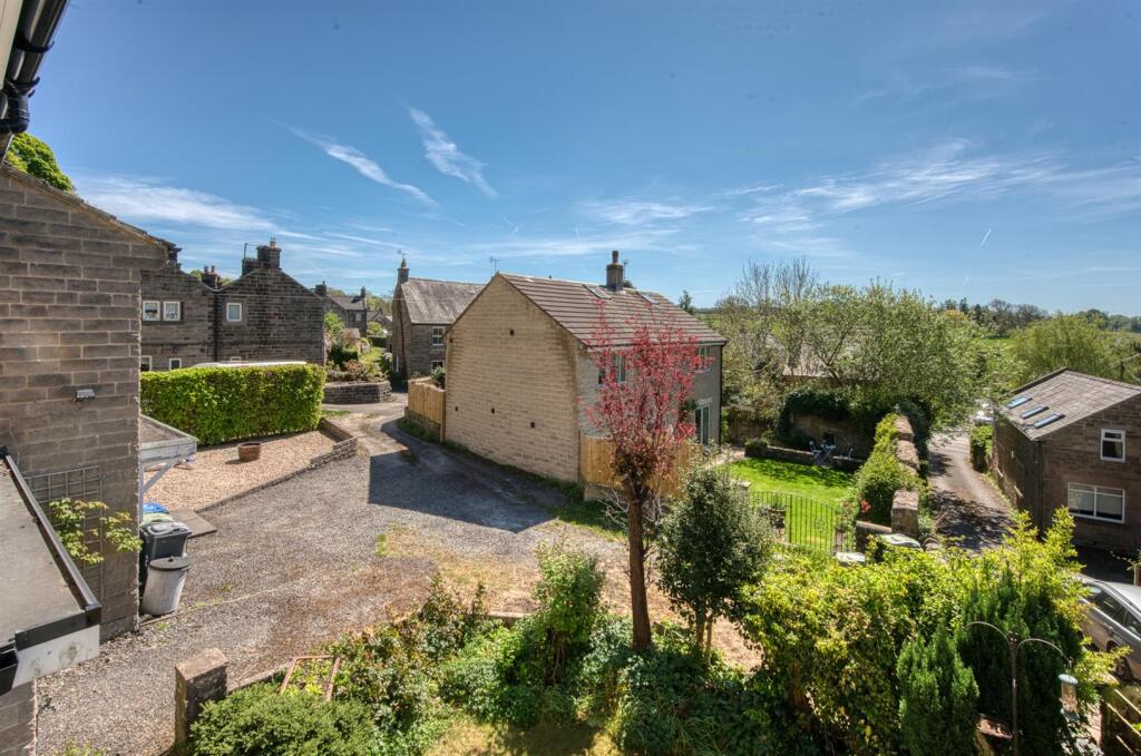 Sitting Room - view of nearby homes.jpg